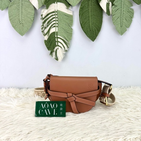 LOEWE Mini Gate 焦糖色馬鞍包 斜肩包