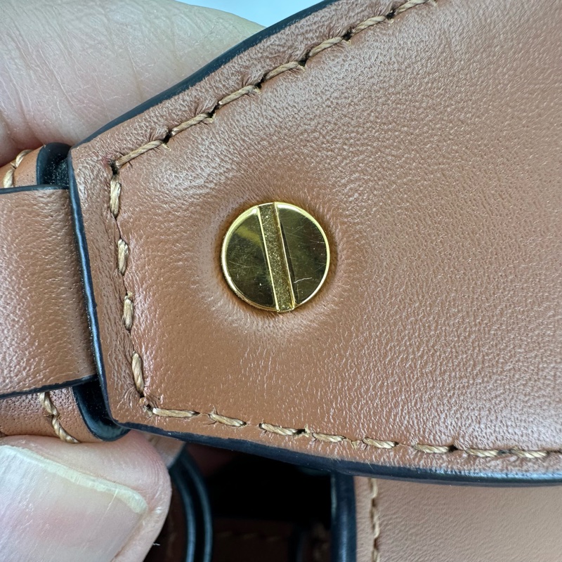 LOEWE Mini Gate 焦糖色馬鞍包 斜肩包-15