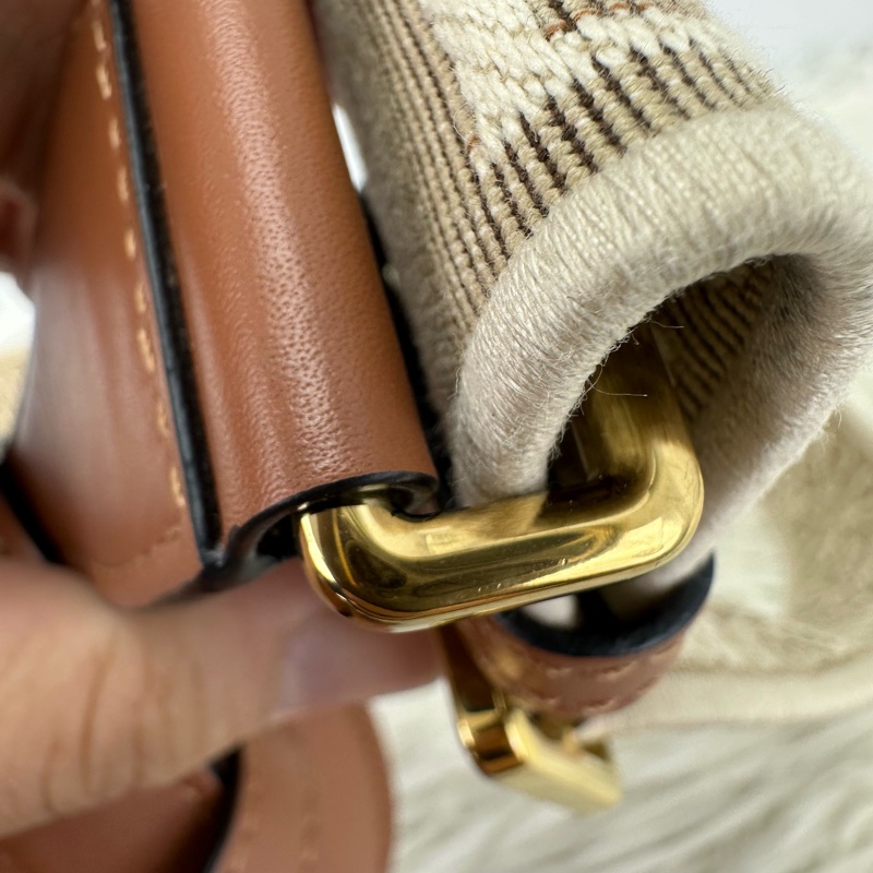 LOEWE Mini Gate 焦糖色馬鞍包 斜肩包-18