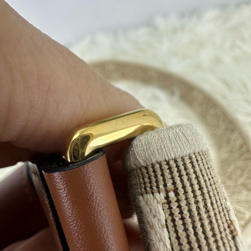 LOEWE Mini Gate 焦糖色馬鞍包 斜肩包-19