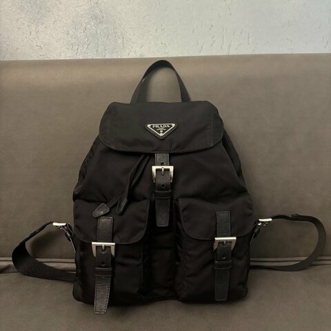 prada 後背包小號專櫃在售款 99新 配件塵袋