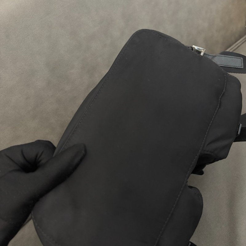 prada 後背包小號專櫃近代款 99新 配件塵袋-5