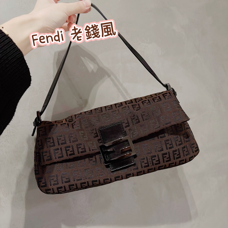 Fendi 肩背法棍包-金屬黑暗紋老花🗼艾蜜莉在巴黎Fendi回歸-8
