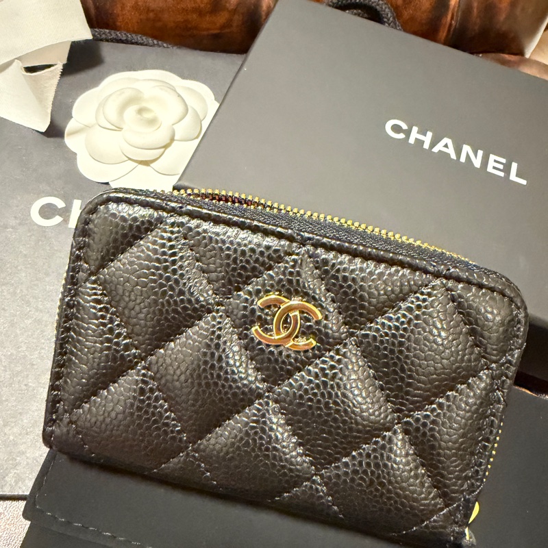 全新日本專櫃購入 Chanel 香奈兒 經典拉鍊零錢包 黑色金鏈荔枝皮 香奈兒荔枝皮 零錢包 粒紋小牛皮-5