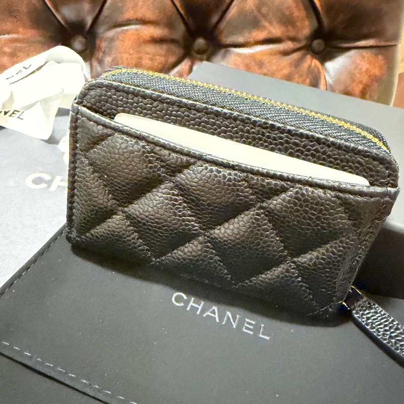 全新日本專櫃購入 Chanel 香奈兒 經典拉鍊零錢包 黑色金鏈荔枝皮 香奈兒荔枝皮 零錢包 粒紋小牛皮-8