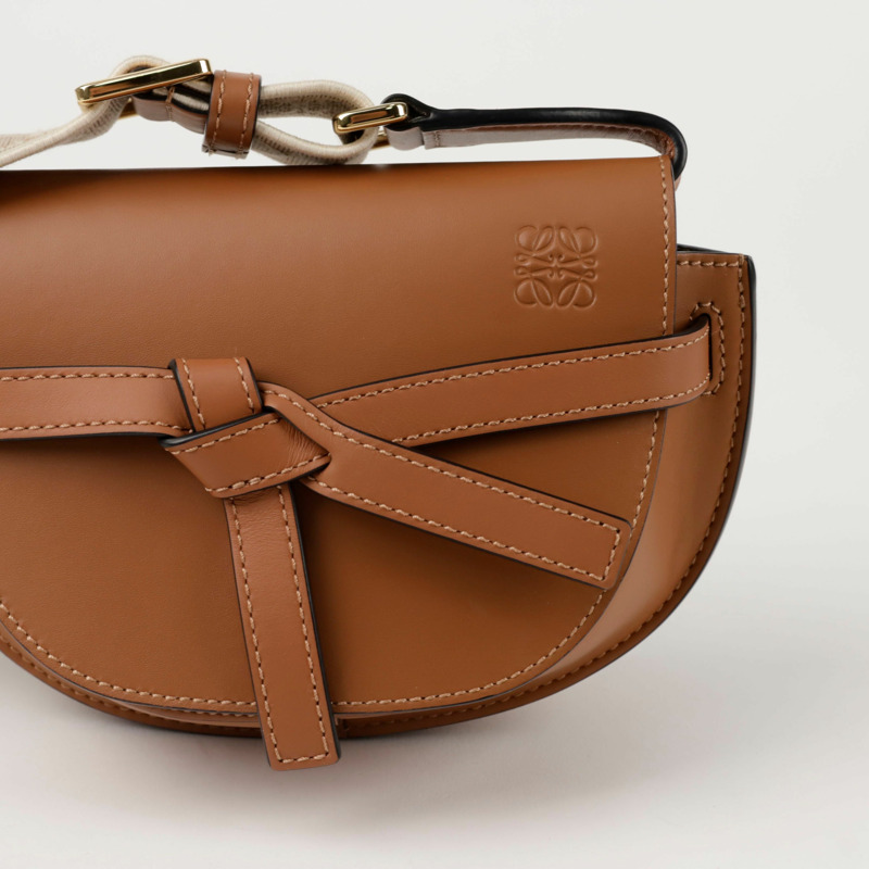 LOEWE A650N46X13 Gate 雙肩迷你斜背包-1