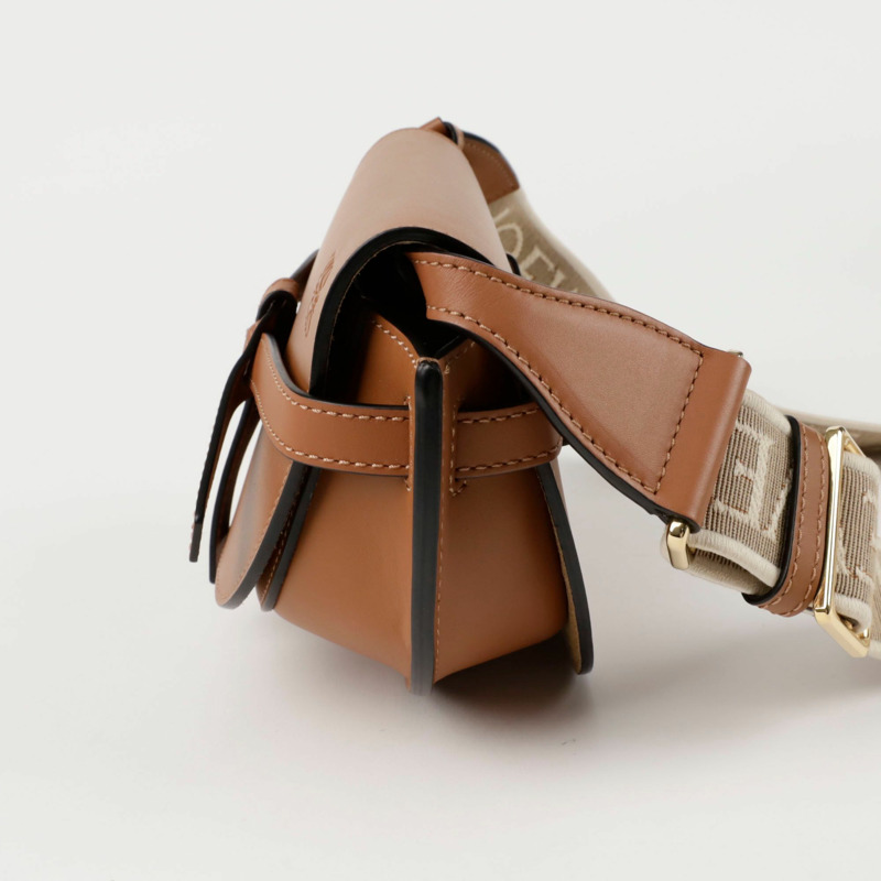 LOEWE A650N46X13 Gate 雙肩迷你斜背包-3