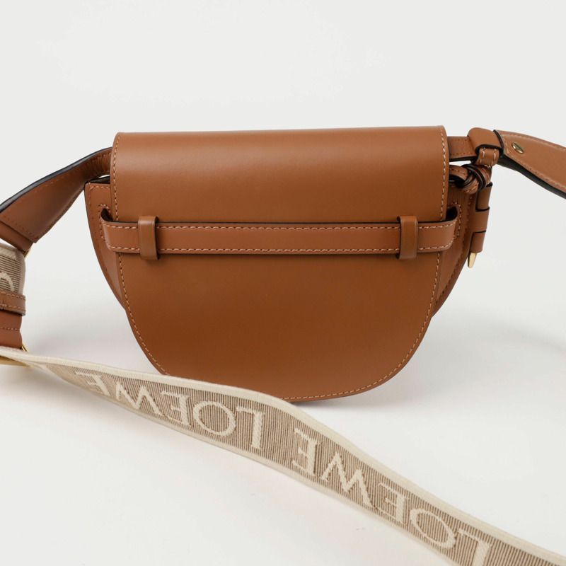 LOEWE A650N46X13 Gate 雙肩迷你斜背包-4