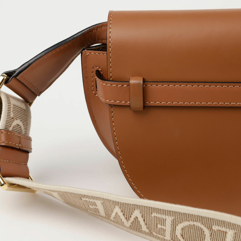 LOEWE A650N46X13 Gate 雙肩迷你斜背包-5