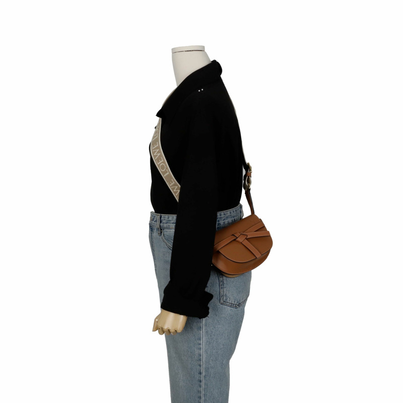 LOEWE A650N46X13 Gate 雙肩迷你斜背包-12