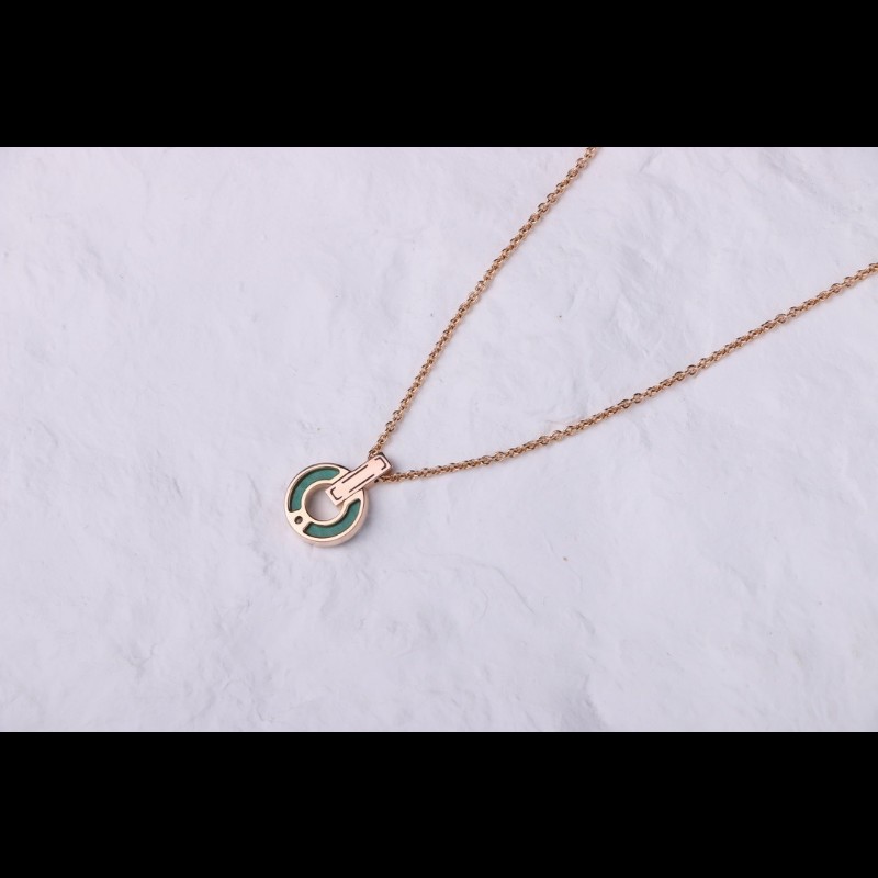 BVLGARI 玫瑰金單鑽孔雀石銅錢項鍊-1