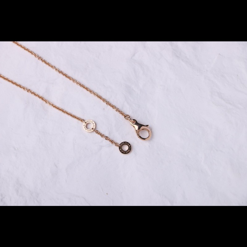 BVLGARI 玫瑰金單鑽孔雀石銅錢項鍊-2