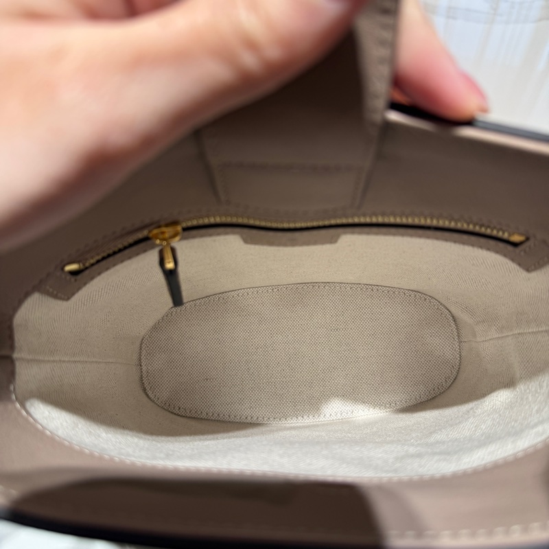 Gucci 73馬銜金釦肩斜背hobo水桶包-6