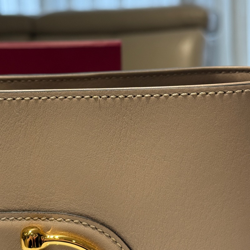 Gucci 73馬銜金釦肩斜背hobo水桶包-9