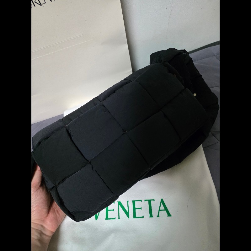 Bottega Veneta BV 尼龍卡帶包 黑色 內裡橘色-1