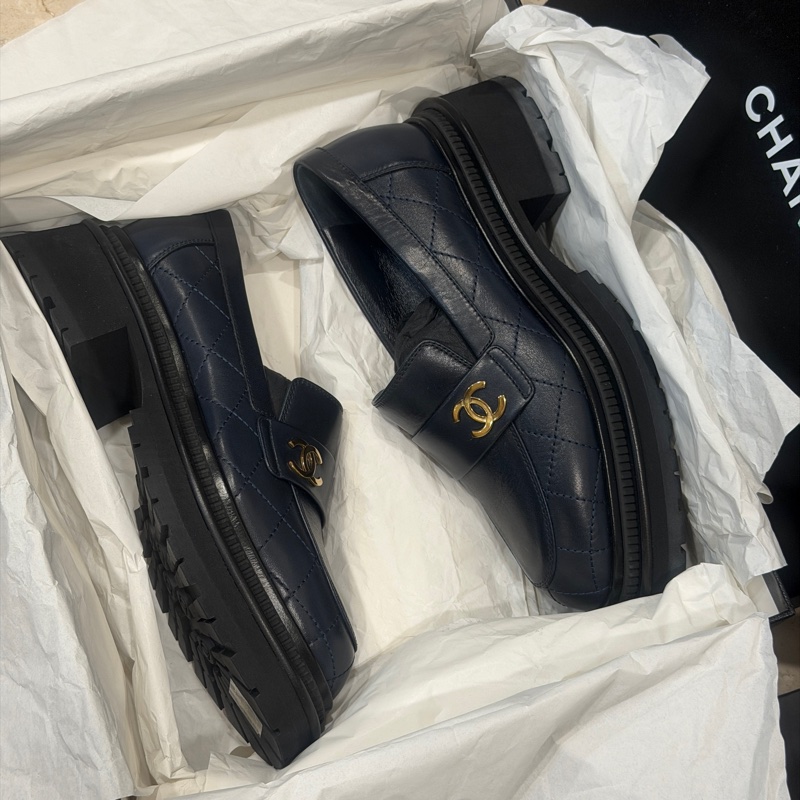全新🈶鞋盒❤️37.5碼❤️ #香奈兒 #午夜藍 #厚底 #樂福鞋 #休閒鞋-1