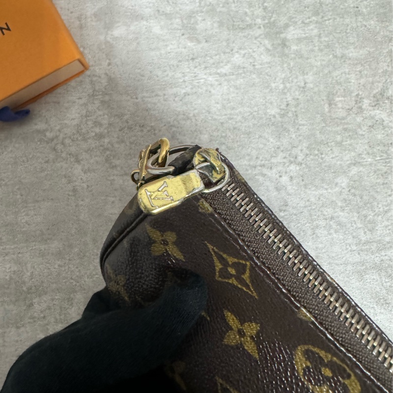 正品 Lv M58009經典麻將包 小款-12