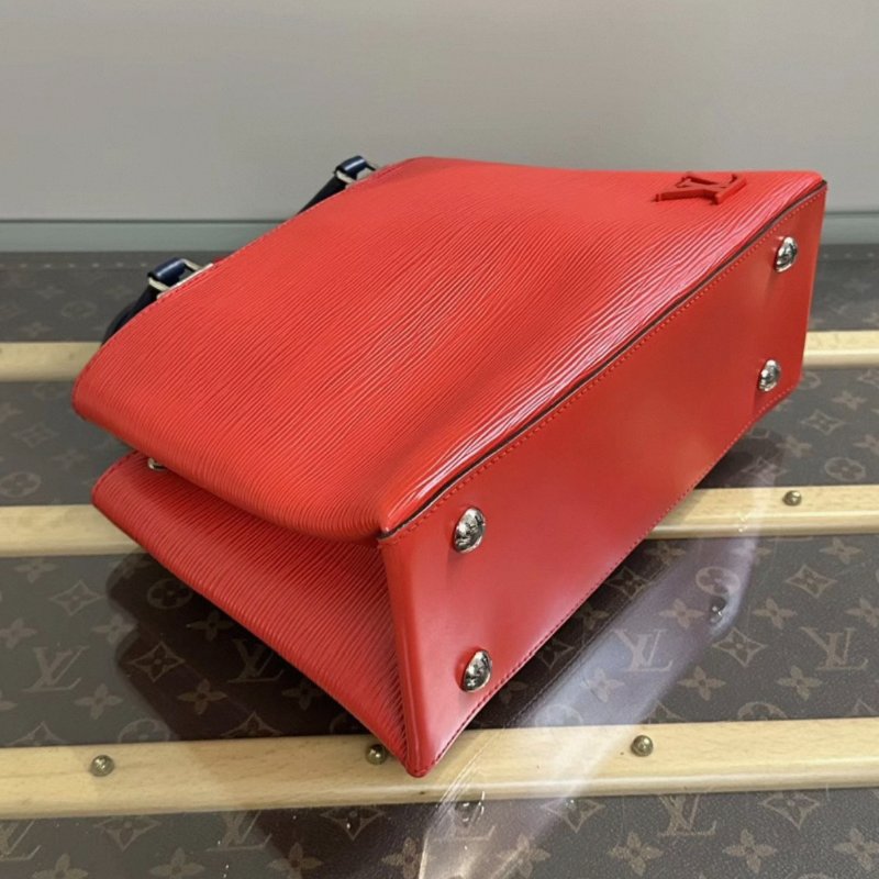 LV 紅色拼藍色銀扣水波紋手提肩背水桶包30*19*10 98新配件塵袋-2