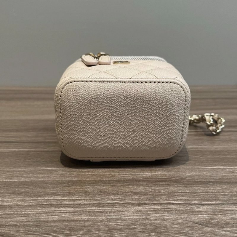 CHANEL 裸粉色金扣mini盒子斜背包 10*9*7 98新配件塵袋-4