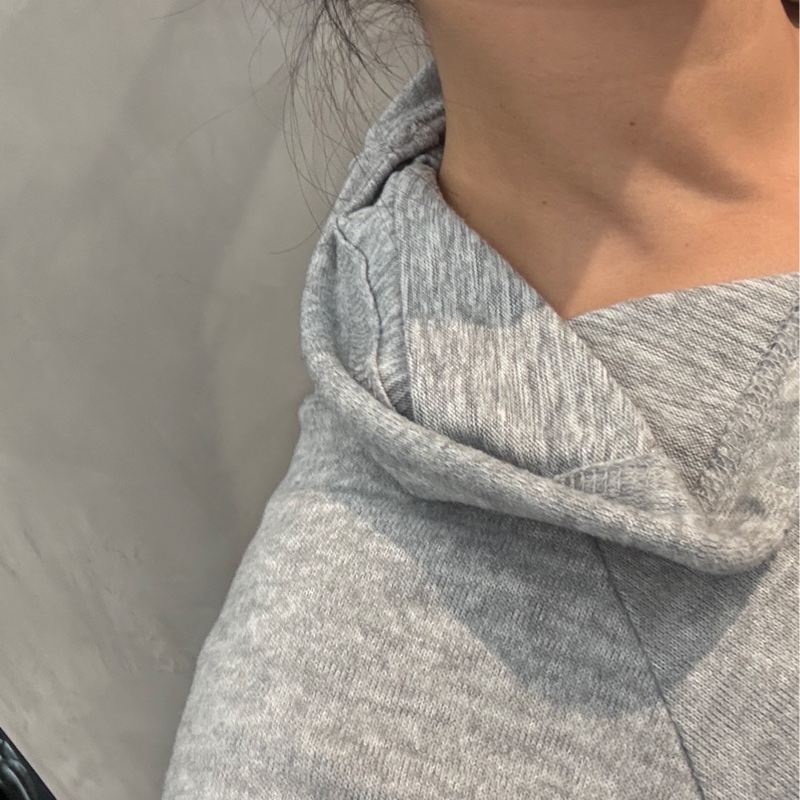 Chanel 字母草寫logo淡金釦書包轉釦耳夾-4