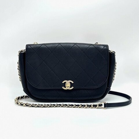 CHANEL 黑色金扣肩背斜背馬鞍包 20*15*4.5 98新配件塵袋