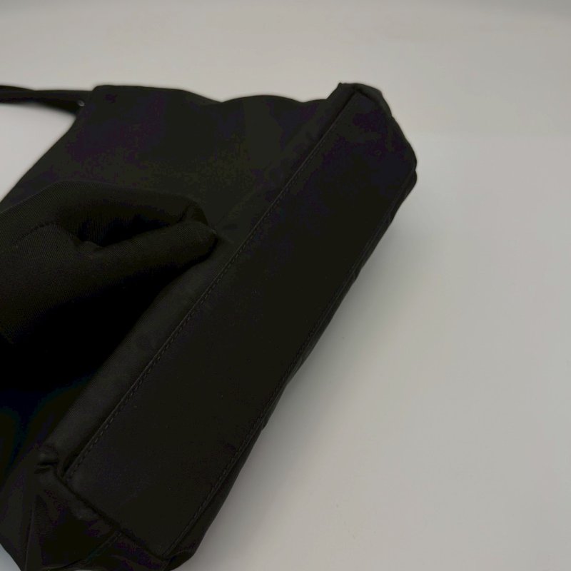 Prada尼龍托特包-6