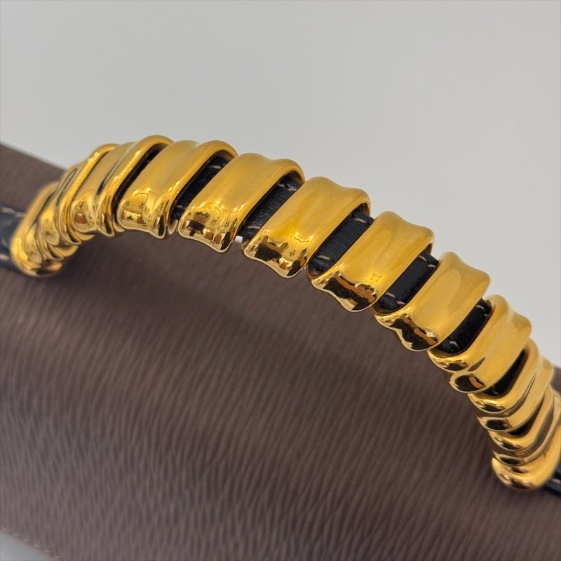 𝐋𝐎𝐄𝐖𝐄黑金蛇骨𝐊𝐄𝐋𝐋𝐘-4