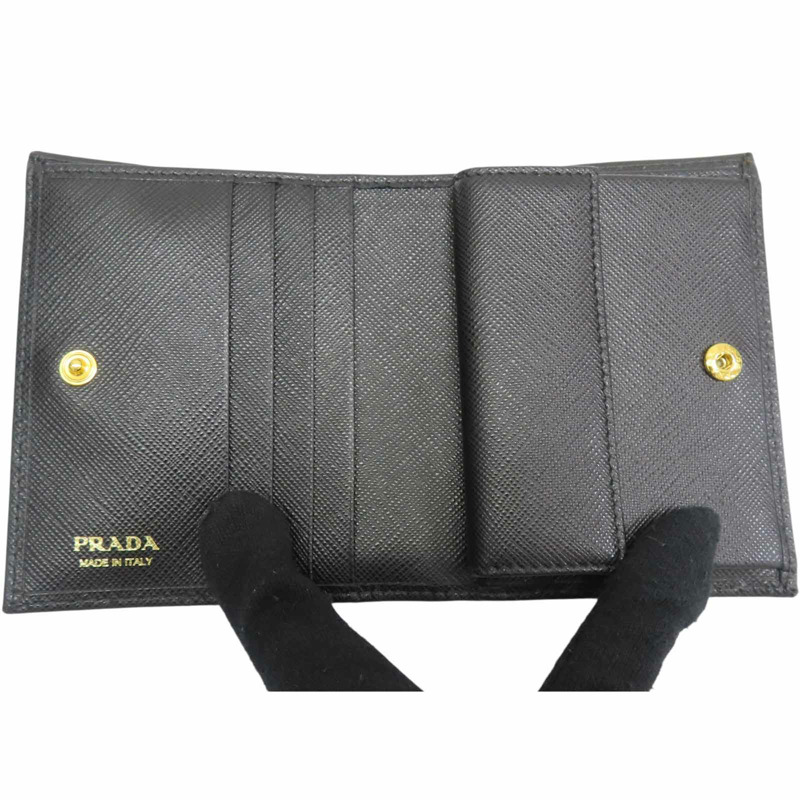 黑色牛皮 扣式短夾【PRADA 普拉達】-4