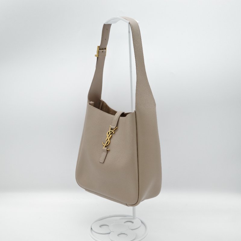 超級新₍•ʚ•₎•ʚ•₎•ʚ•₎【CP 精選🌟小編推薦】Saint Laurent 聖羅蘭 Le 5 À 7 小型 大象灰 牛皮 Hobo Bag 單肩包-4