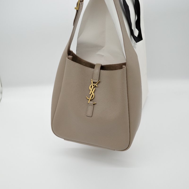 超級新₍•ʚ•₎•ʚ•₎•ʚ•₎【CP 精選🌟小編推薦】Saint Laurent 聖羅蘭 Le 5 À 7 小型 大象灰 牛皮 Hobo Bag 單肩包-6