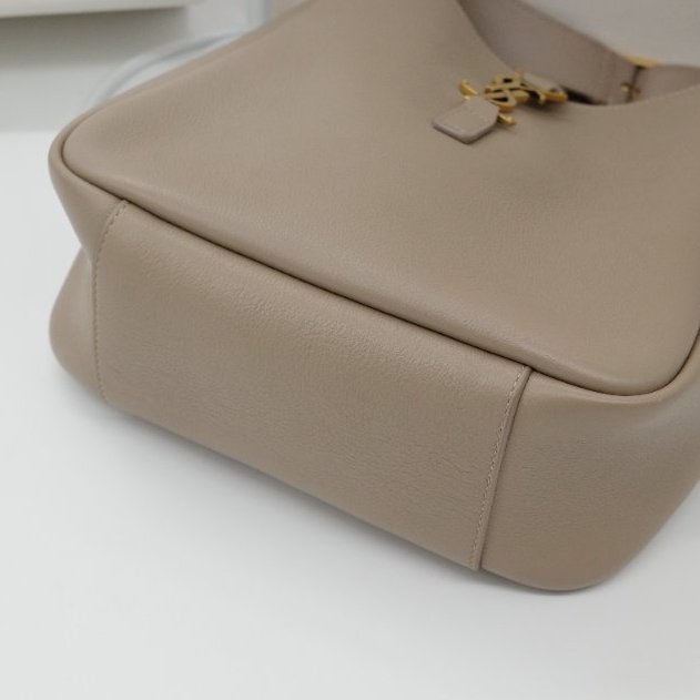 超級新₍•ʚ•₎•ʚ•₎•ʚ•₎【CP 精選🌟小編推薦】Saint Laurent 聖羅蘭 Le 5 À 7 小型 大象灰 牛皮 Hobo Bag 單肩包-9