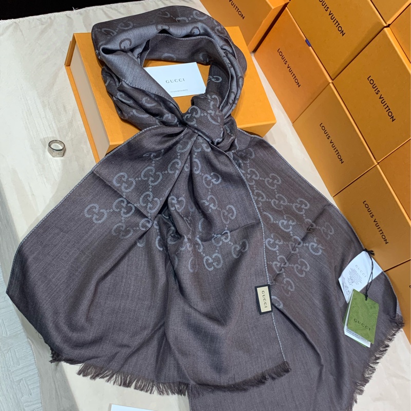 ‼️全台最甜 全新未用 Gucci 古馳 深灰老花滿版雙色圍巾 披肩-5