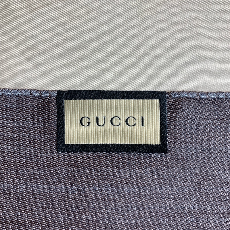 ‼️全台最甜 全新未用 Gucci 古馳 深灰老花滿版雙色圍巾 披肩-8