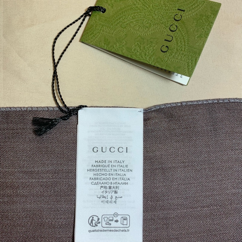 ‼️全台最甜 全新未用 Gucci 古馳 深灰老花滿版雙色圍巾 披肩-9
