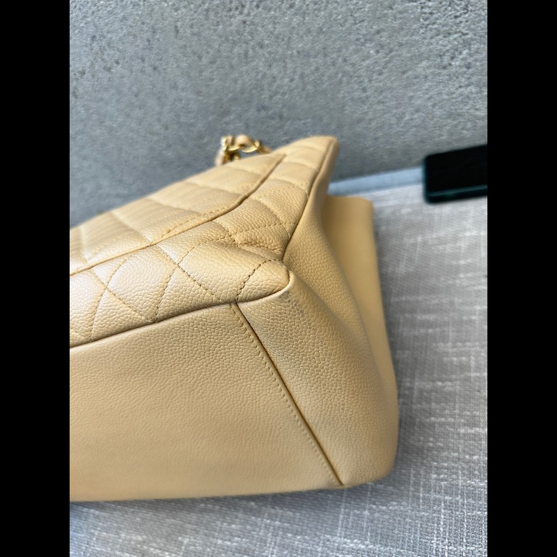 Chanel GST中號 米色金扣荔枝紋 肩背包-12