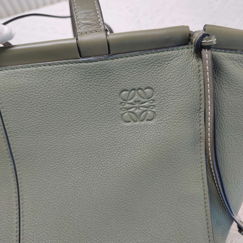 LOEWE Cushion Tote托特包 肩背包-16