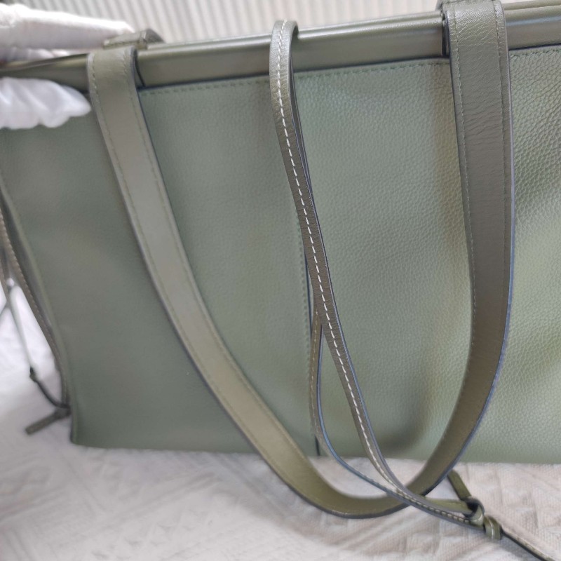 LOEWE Cushion Tote托特包 肩背包-23