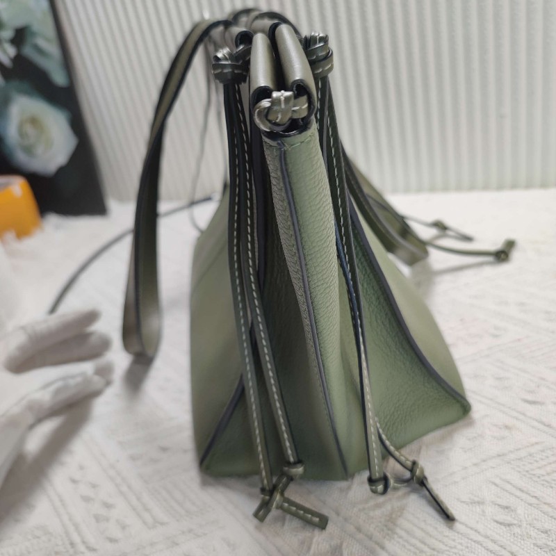 LOEWE Cushion Tote托特包 肩背包-25