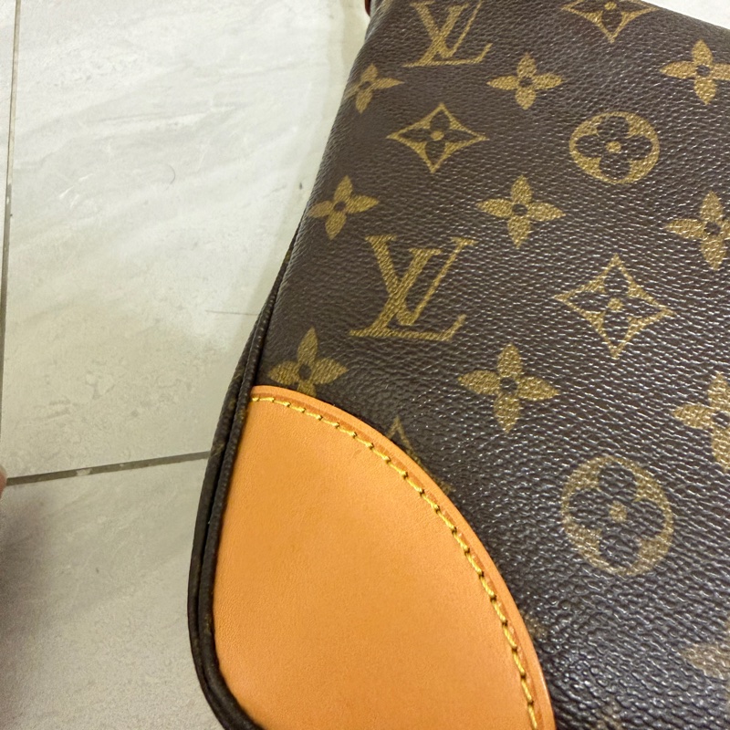 LV老花牛仔包-13