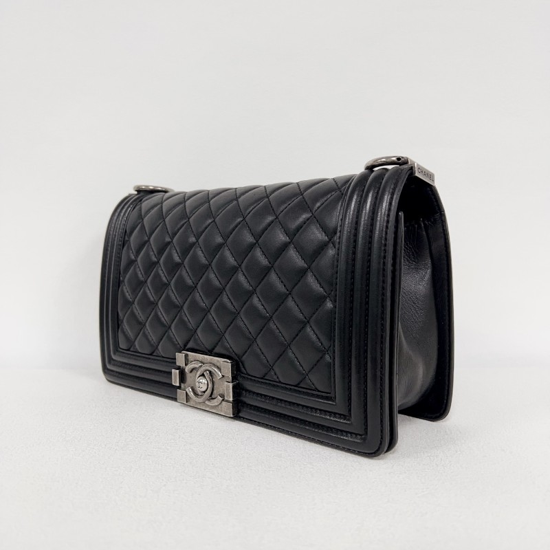 Chanel leboy中號25cm 黑銀羊皮 肩背包-2