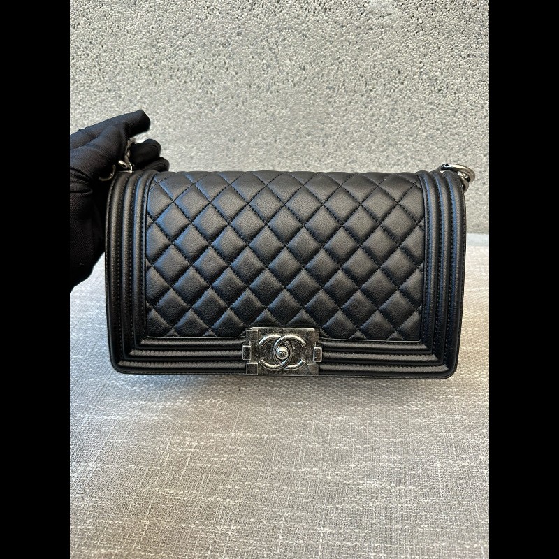 Chanel leboy中號25cm 黑銀羊皮 肩背包-5