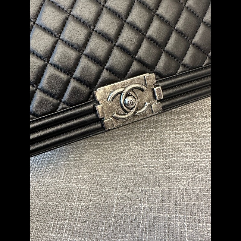 Chanel leboy中號25cm 黑銀羊皮 肩背包-6