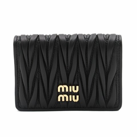 【MIU MIU】Matelasse 納帕軟皮 皮夾 卡夾 錢包 卡片套 黑色 5MC103