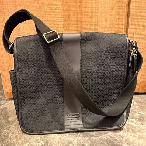 二手近新｜COACH Signature Hudson Messenger Bag｜黑色斜背包