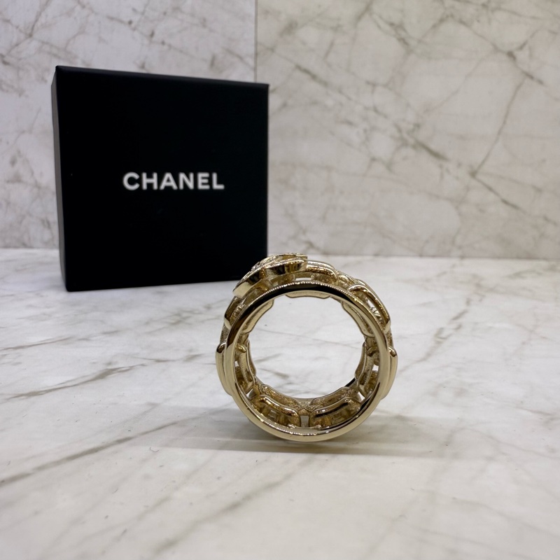 CHANEL銀色水鑽雙C鍊條造型戒指 52-3