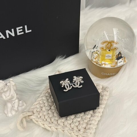CHANEL 23S蝴蝶結雙C水鑽耳環