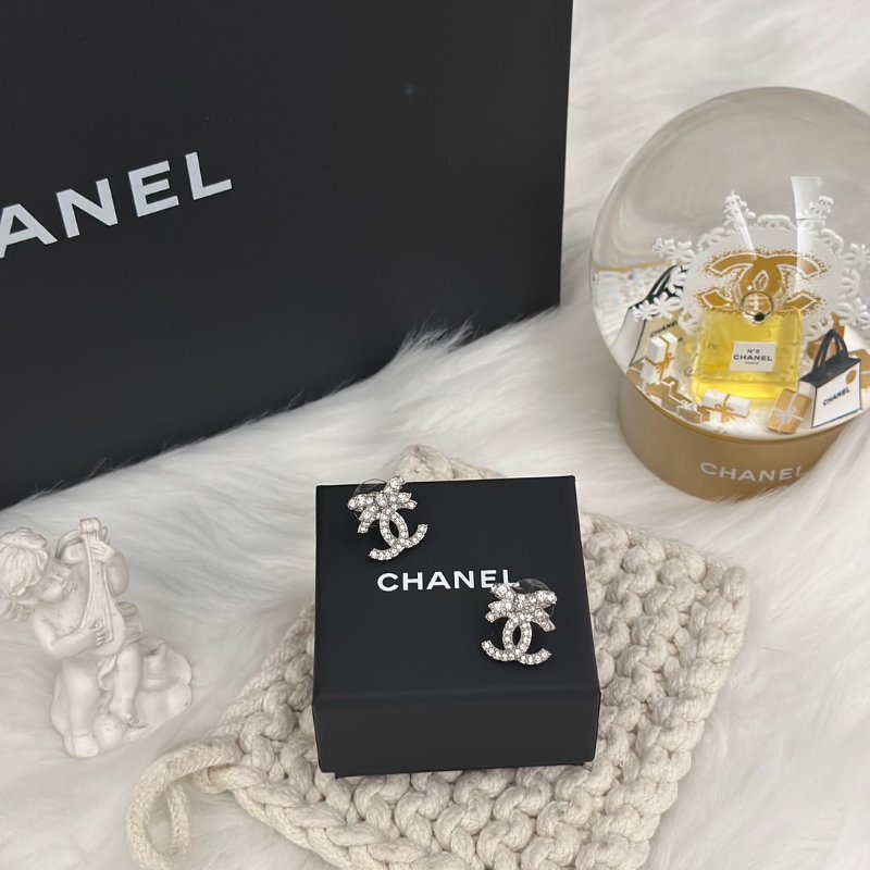 CHANEL 23S蝴蝶結雙C水鑽耳環-3
