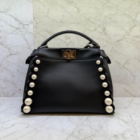 FENDI PEEKABOO黑銀珍珠 小款