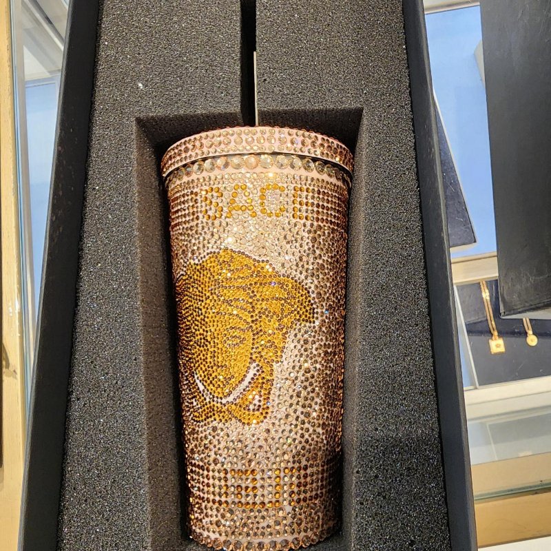 💎Han's house精品服飾💎VERSACE 凡賽斯 女神頭 頂級黑牌 水鑽 保溫 杯 粉 現貨 原價 38000-6