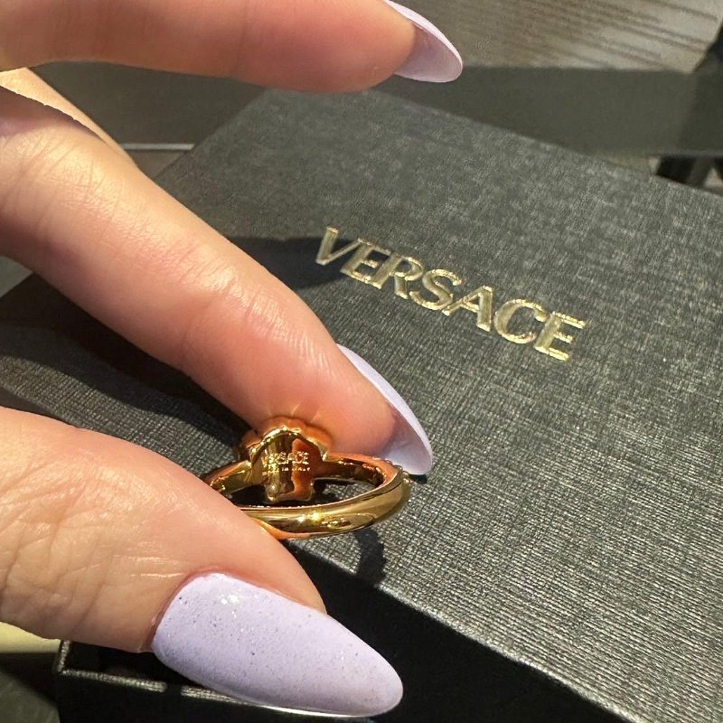 💎Han's house精品服飾💎VERSACE 凡賽斯 女王頭 戒指 意大利製 現貨 原價10500-3